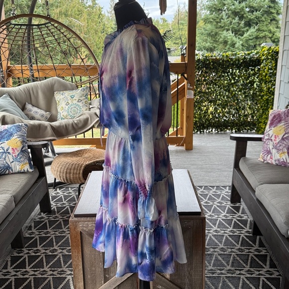 Johnston & Murphy | Purple Watercolor Dress - Picture 5 of 9